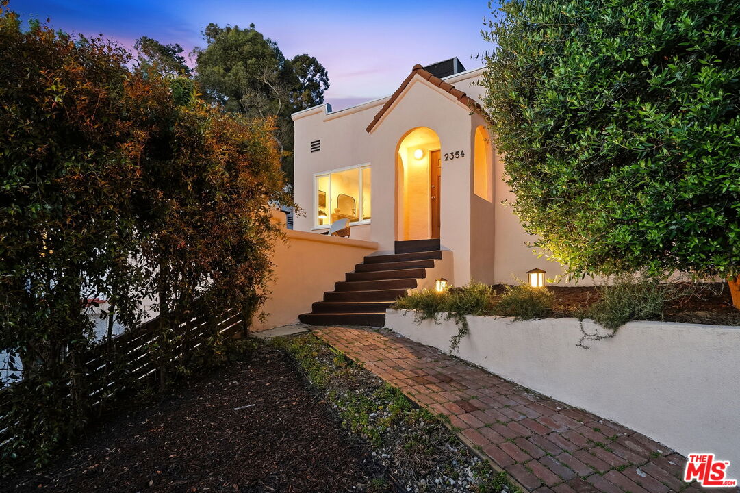2354 Landa Street Los Angeles, CA 90039 - Photo 24 of 25