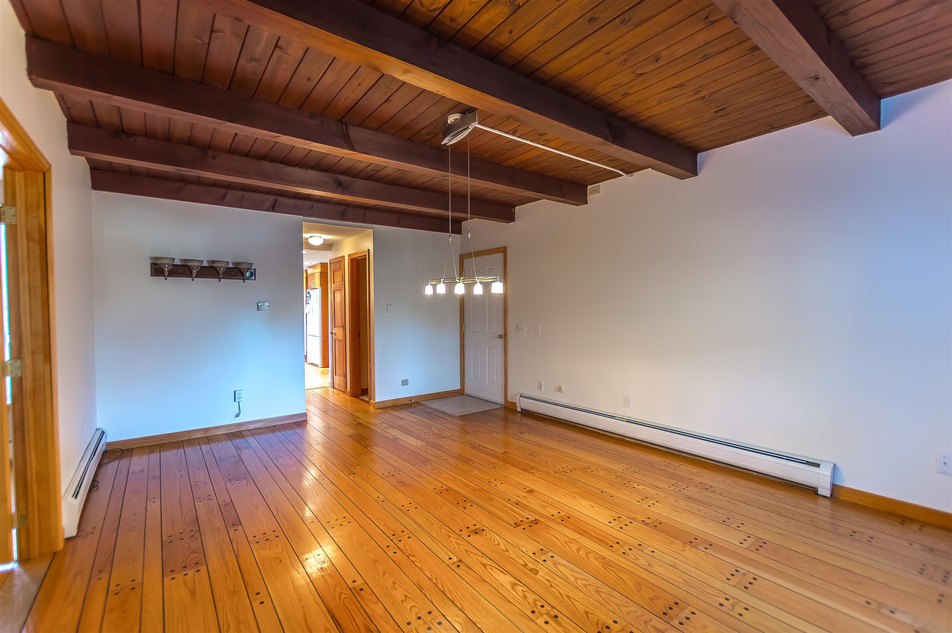 186 High Range Road Londonderry, NH 03053 - Photo 18 of 40 Gallery Image 18
