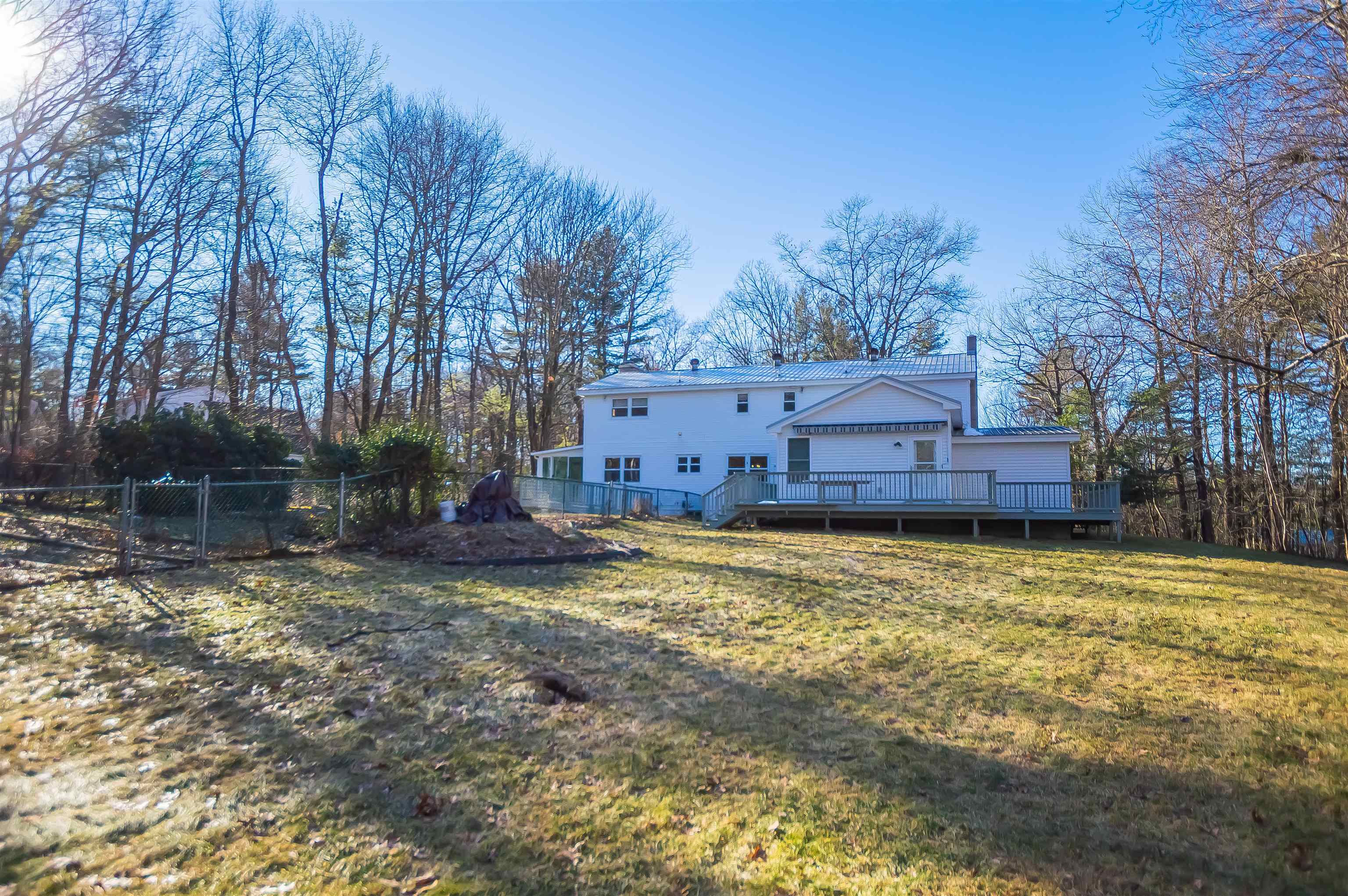 186 High Range Road Londonderry, NH 03053 - Photo 6 of 40 Gallery Image 6