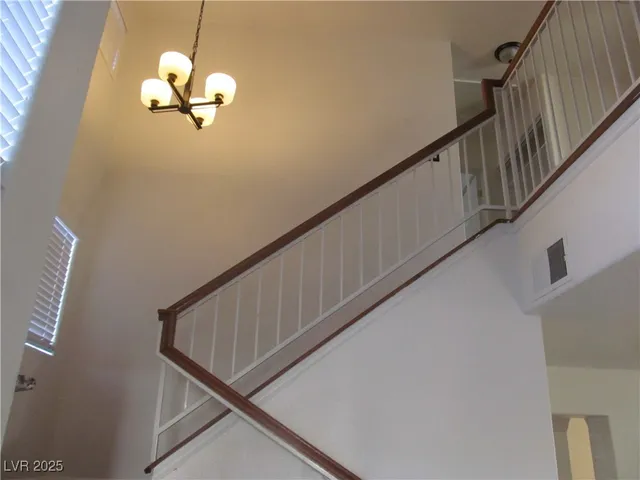 $2,600 | 9125 Sparklewood Court, Las Vegas, NV 89129