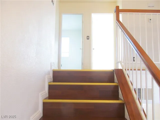 $2,600 | 9125 Sparklewood Court, Las Vegas, NV 89129