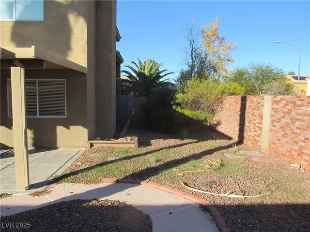 $2,600 | 9125 Sparklewood Court, Las Vegas, NV 89129