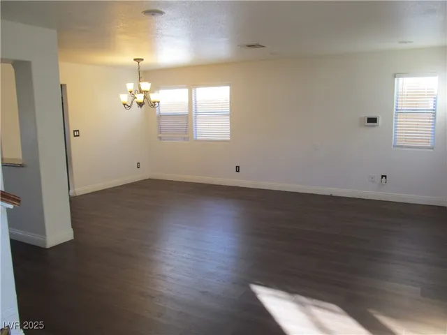 $2,600 | 9125 Sparklewood Court, Las Vegas, NV 89129