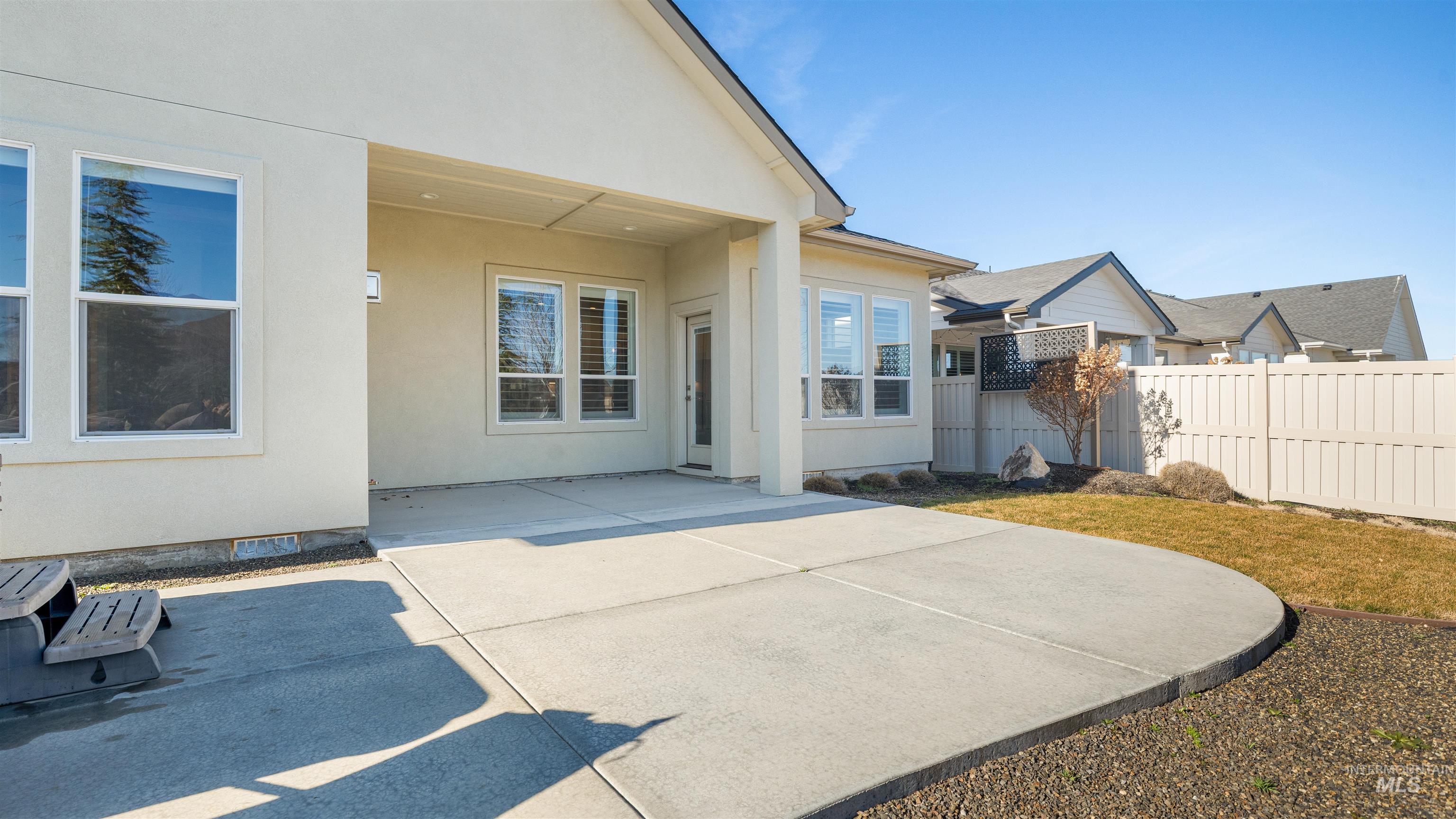 4676 South Abbot Meridian, ID 83642 - Photo 14 of 49 View of patio / terrace