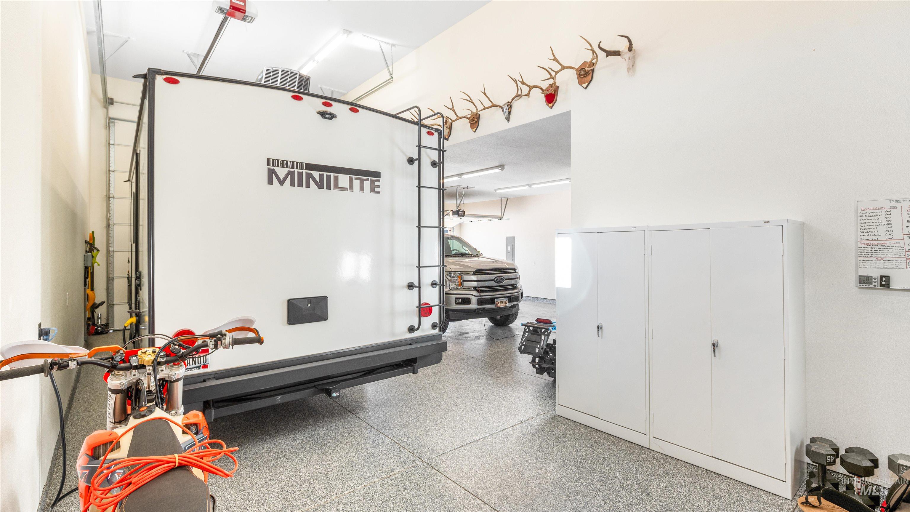 4676 South Abbot Meridian, ID 83642 - Photo 47 of 49 View of garage