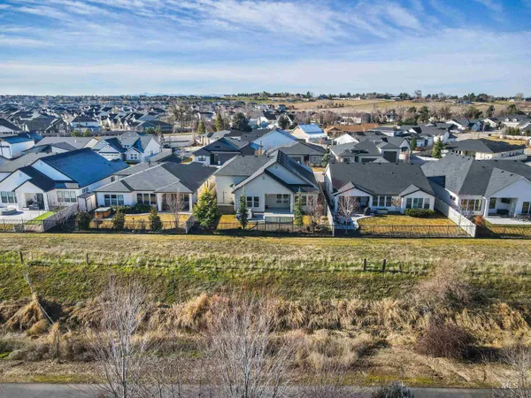 $699,999 | 4676 South Abbot, Meridian, ID 83642