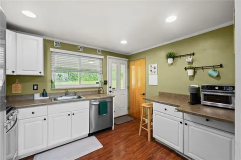 $215,000 | 1431 Overdale Drive, Homestead, PA 15120
