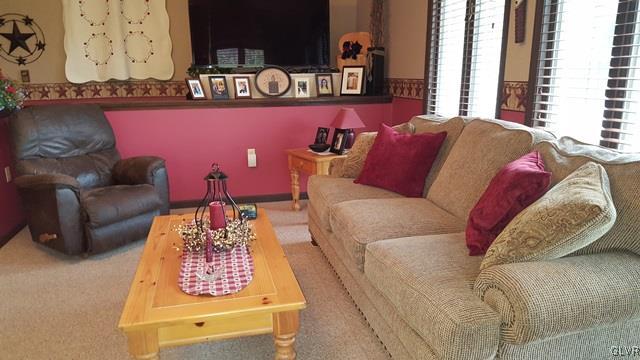 225 West Side Road Lehighton, PA 18235 - Photo 14 of 42 Family Room Upper Level