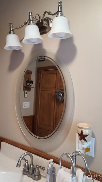 225 West Side Road Lehighton, PA 18235 - Photo 22 of 42 Bathroom Upper Level