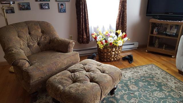 225 West Side Road Lehighton, PA 18235 - Photo 5 of 42 Living Room