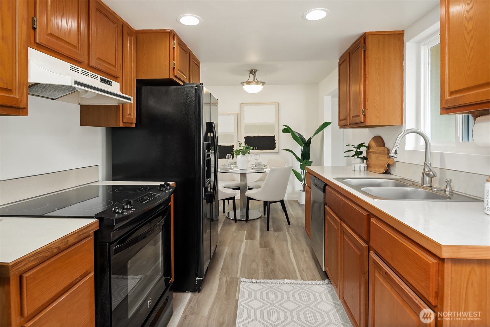 19210 29th Avenue Southeast Bothell, WA 98012 - Photo 7 of 28