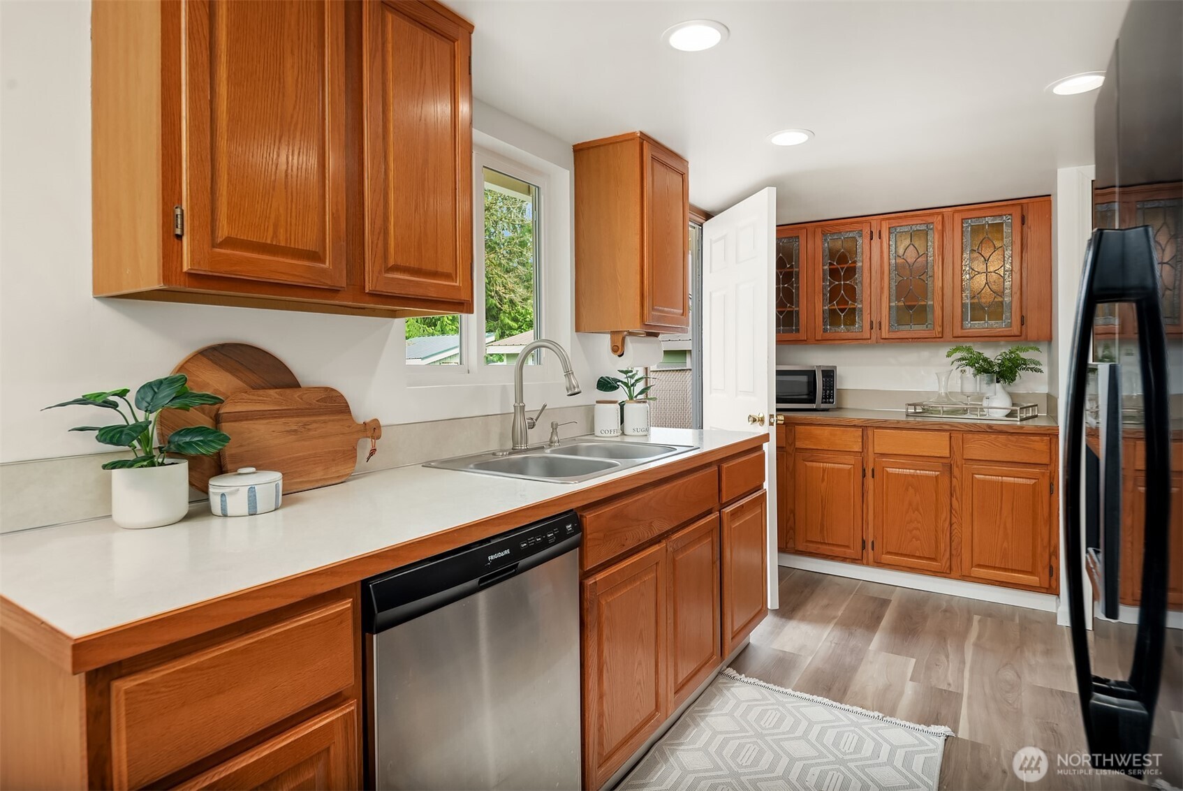 19210 29th Avenue Southeast Bothell, WA 98012 - Photo 8 of 28