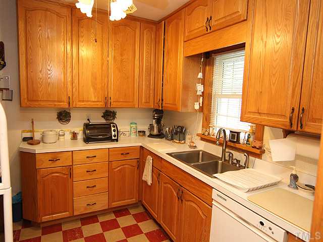 34 Daisy Street Raleigh, NC 27607 - Photo 5 of 13