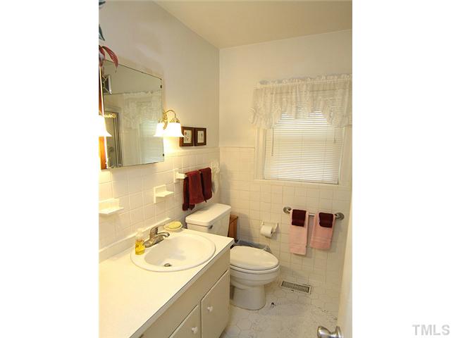 34 Daisy Street Raleigh, NC 27607 - Photo 8 of 13