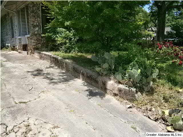 564 60th Street South Birmingham, AL 35212 - Photo 2 of 8