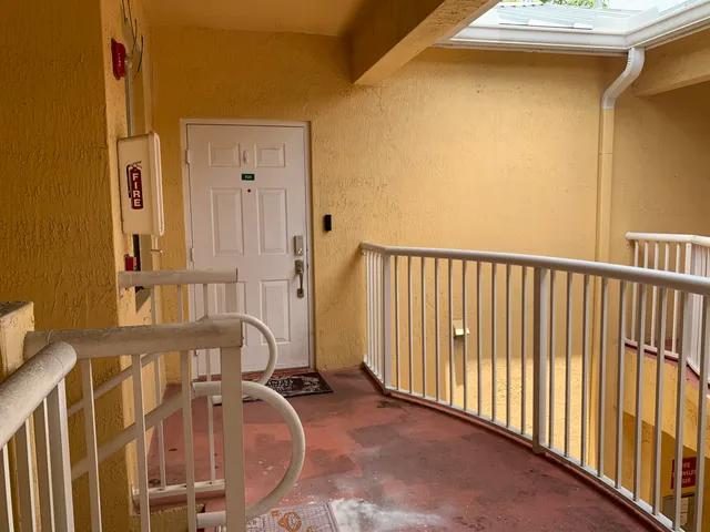 $298,000 | 1125 Shoma Drive, Royal Palm Beach, FL 33414