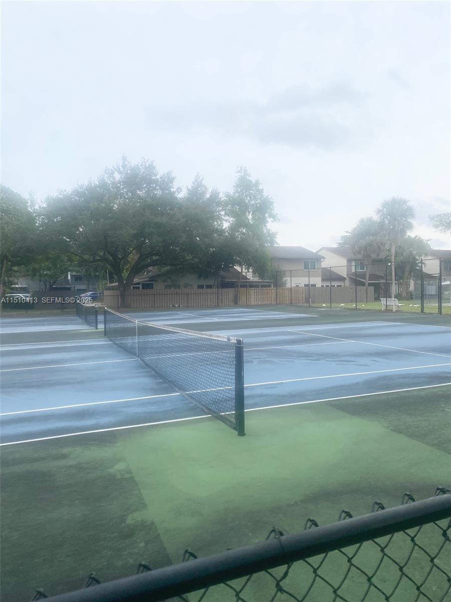 7351 West Sunrise Boulevard, Unit 7351 Plantation, FL 33322 - Photo 42 of 44 a view of a yard