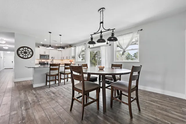 $895,000 | 290 Federal Point Road, East Palatka, FL 32131