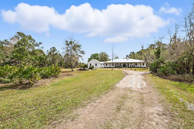 $895,000 | 290 Federal Point Road, East Palatka, FL 32131