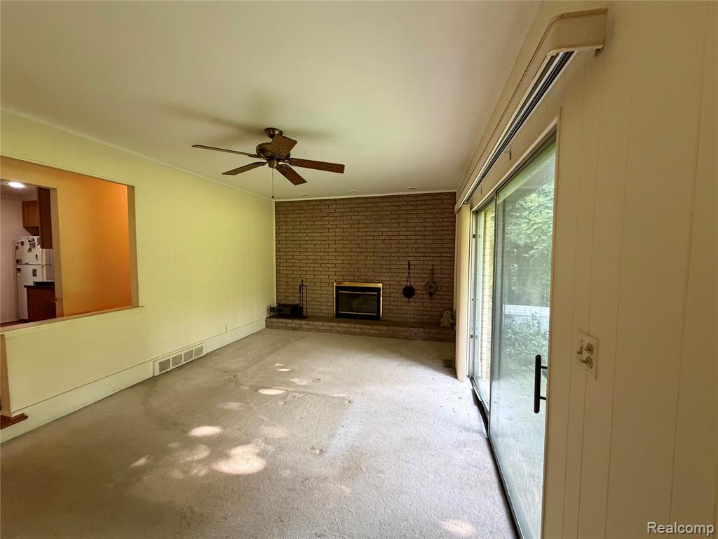 4252 Sheldon Road Rochester, MI 48306 - Photo 9 of 42 Gallery Image 9