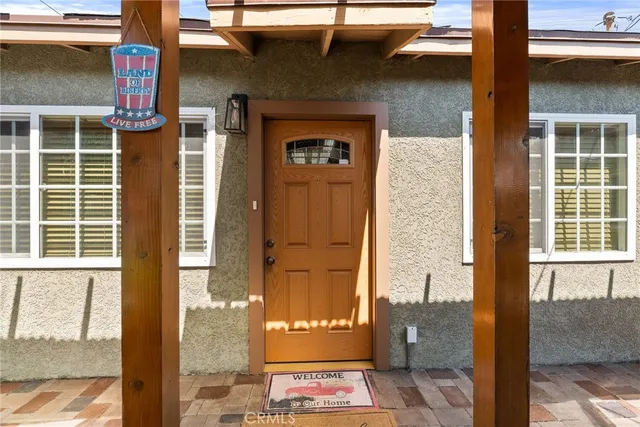 $949,000 | 1876 Oregon Avenue, Long Beach, CA 90806