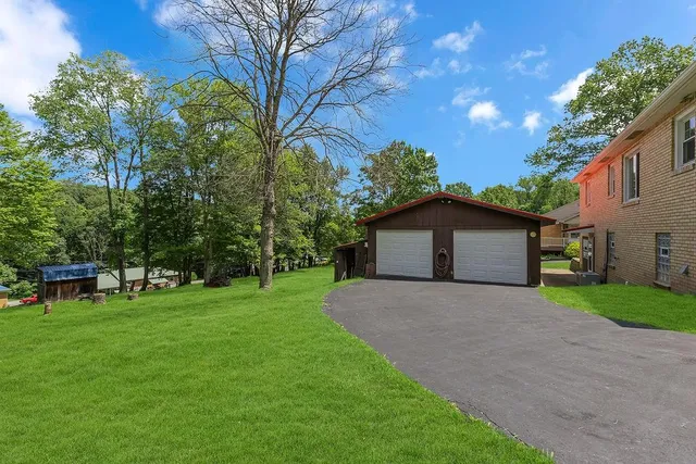 $230,000 | 105 Eakin Drive, Beaver, PA 15009