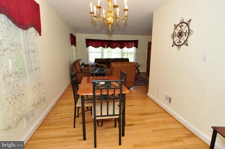 103 Tapawingo Road Southeast Vienna, VA 22180 - Photo 11 of 23 Dining Room