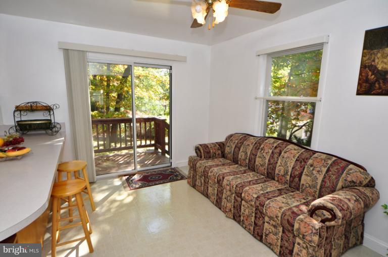 103 Tapawingo Road Southeast Vienna, VA 22180 - Photo 16 of 23 Family Room