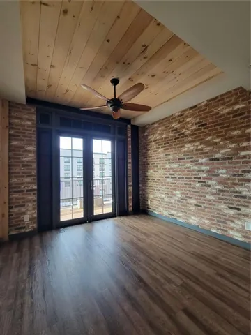 $1,600 | 550 East Main Street, Unit 201, Blue Ridge, GA 30513