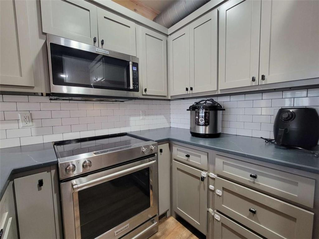 550 East Main Street, Unit 201 Blue Ridge, GA 30513 - Photo 7 of 40