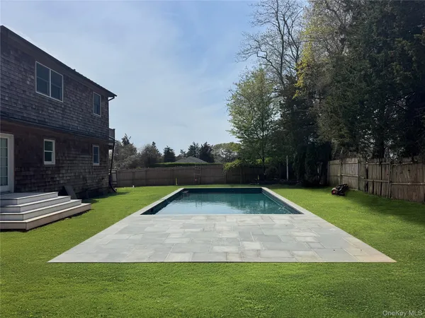 a view of outdoor space