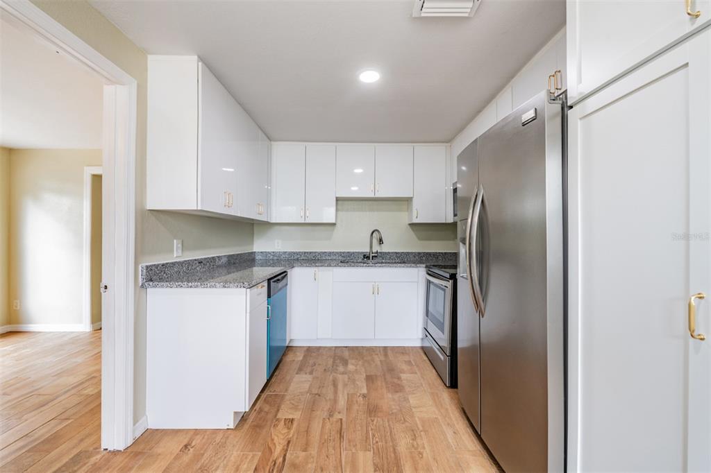 5312 Dartmouth Road New Port Richey, FL 34652 - Photo 13 of 40