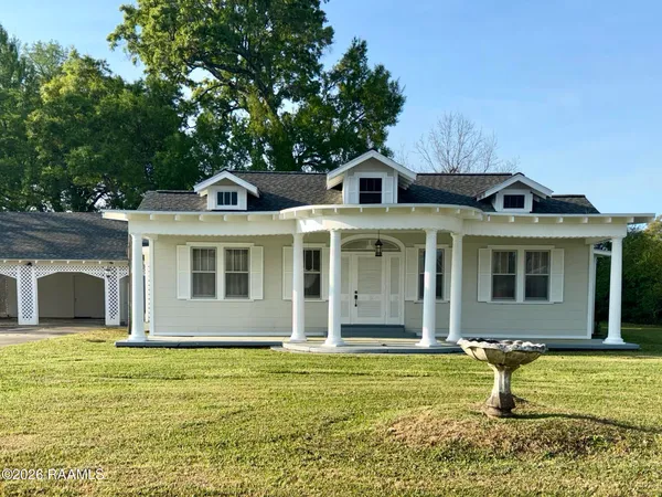 $1,500 | 208 St Anne Street, Carencro, LA 70520