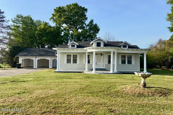 $1,500 | 208 St Anne Street, Carencro, LA 70520