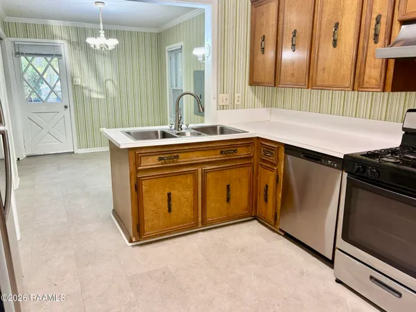 $1,500 | 208 St Anne Street, Carencro, LA 70520