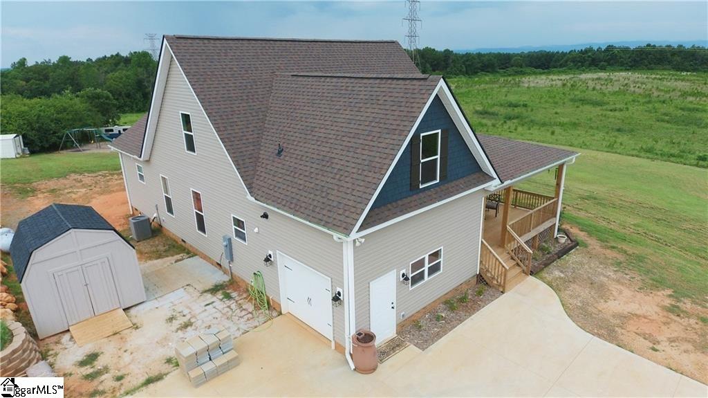 125 Vera Holliday Road Six Mile, SC 29682 - Photo 3 of 28 Gallery Image 3