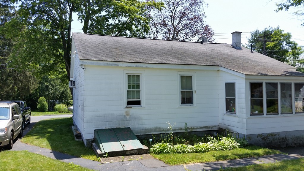 128 Eagle Street Ware, MA 01082 - Photo 3 of 24 Gallery Image 3
