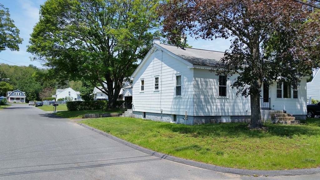 128 Eagle Street Ware, MA 01082 - Photo 5 of 24 Gallery Image 5