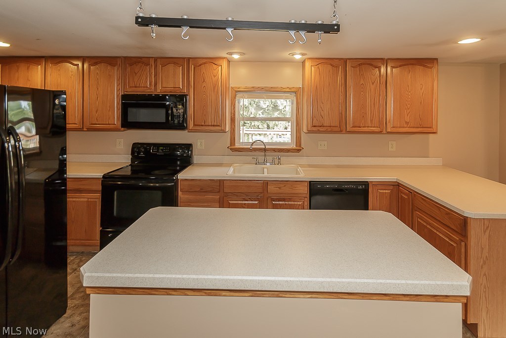 10 Paradise Road Painesville, OH 44077 - Photo 7 of 34 Gallery Image 7