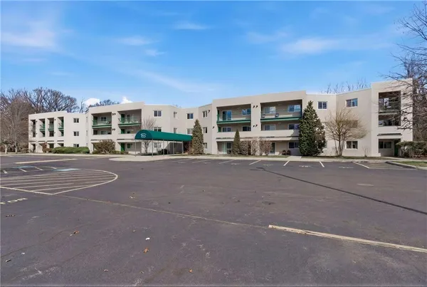 $1,550 | 31 Devereux Avenue, Unit 207, Providence, RI 02909