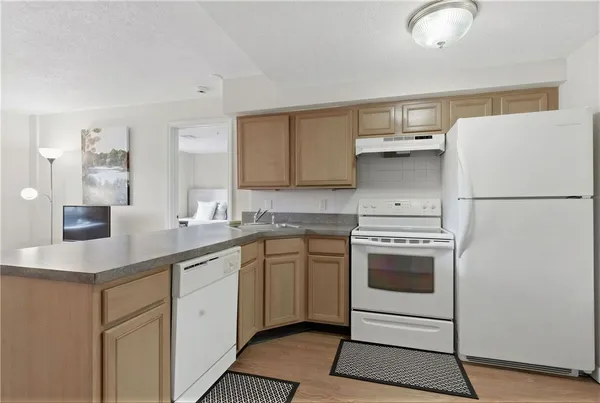 $1,550 | 31 Devereux Avenue, Unit 207, Providence, RI 02909