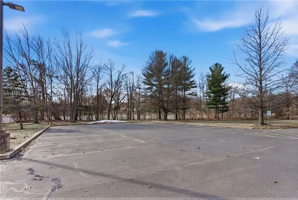 $1,550 | 31 Devereux Avenue, Unit 207, Providence, RI 02909