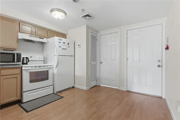 $1,550 | 31 Devereux Avenue, Unit 207, Providence, RI 02909