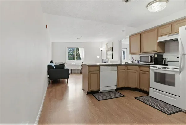 $1,550 | 31 Devereux Avenue, Unit 207, Providence, RI 02909