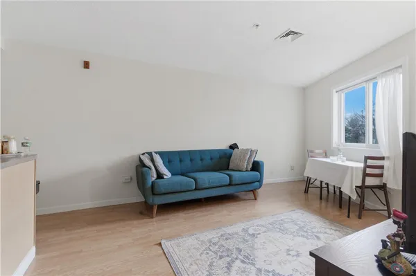 $1,550 | 31 Devereux Avenue, Unit 207, Providence, RI 02909