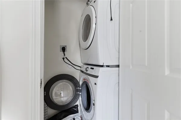 $1,550 | 31 Devereux Avenue, Unit 207, Providence, RI 02909