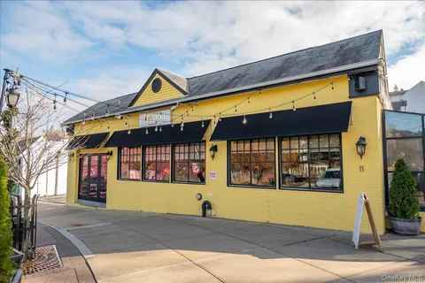 $209,000 | 92 Underhill Avenue, Unit 2B, West Harrison, NY 10604