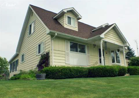 1123 Stonehenge Road Flint, MI 48532 - Photo 34 of 34 20414409-33.JPG