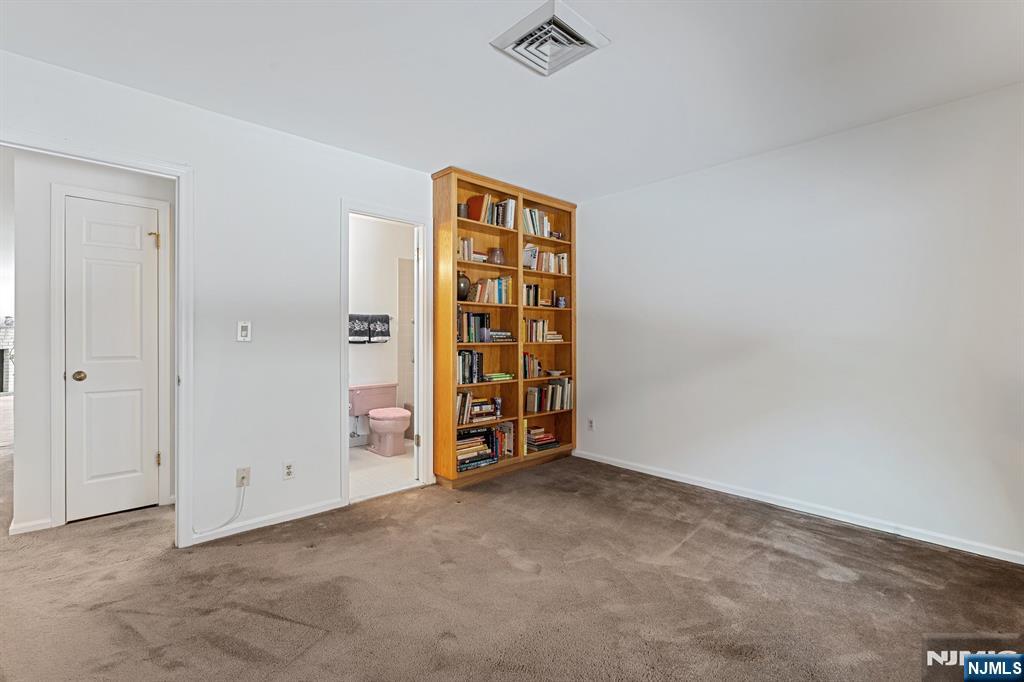 300 Gorge Road, Unit 25 Cliffside Park, NJ 07010 - Photo 19 of 45