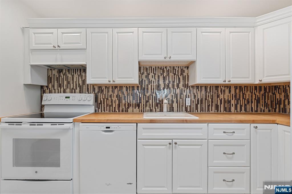 300 Gorge Road, Unit 25 Cliffside Park, NJ 07010 - Photo 7 of 45